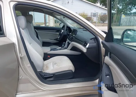 2019 Honda Accord Lx z USA, uszkodzony, nr VIN 1HGCV1F13KA043718